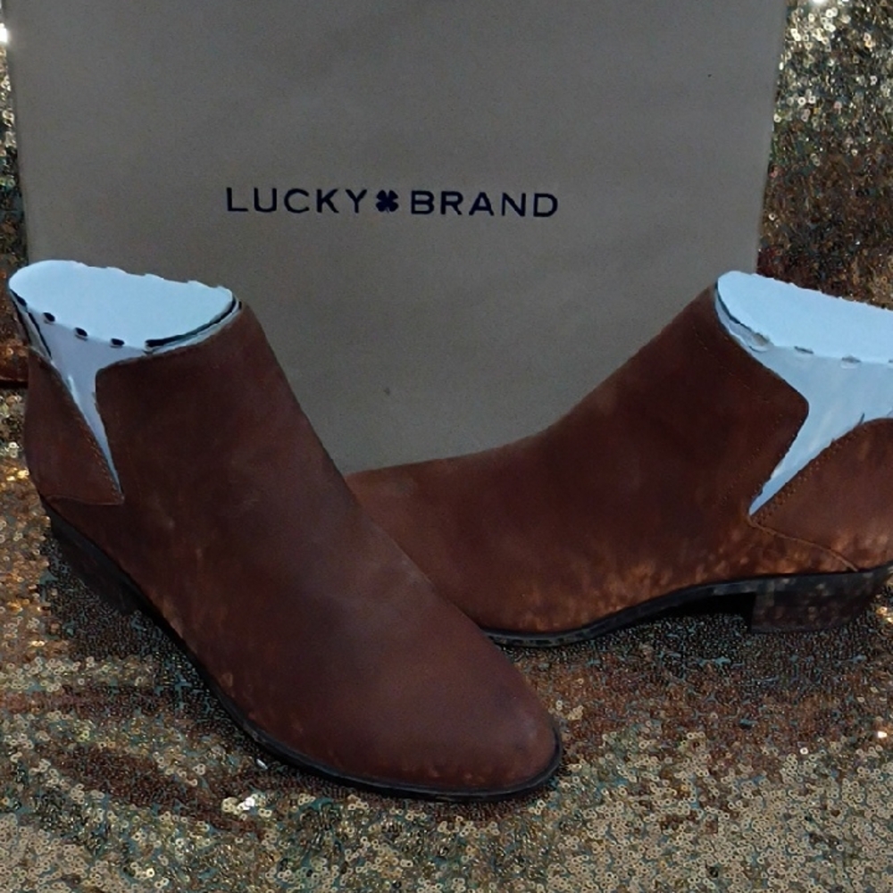 Lucky Brand Men's Brown Suede Chukka Boots